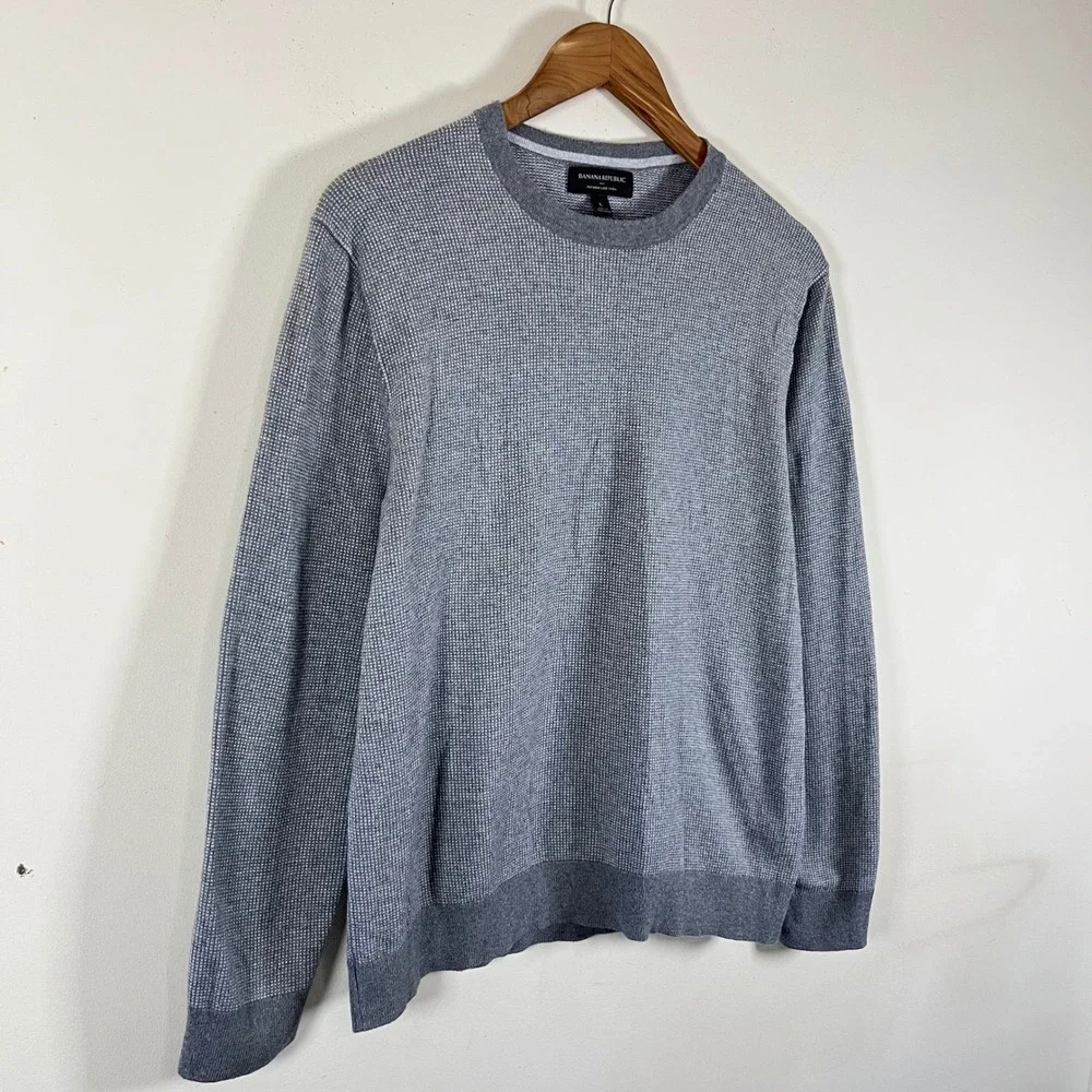 Banana Republic Luxe Yarn Crewneck Birdseye Knit Gray Sweater Minimalist Large
